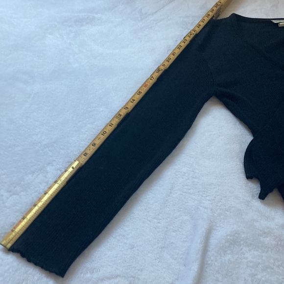 The Great American Sweater - Picture 9 of 9